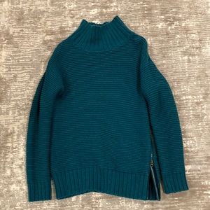 Lululemon mock neck tunic sweater sz 6